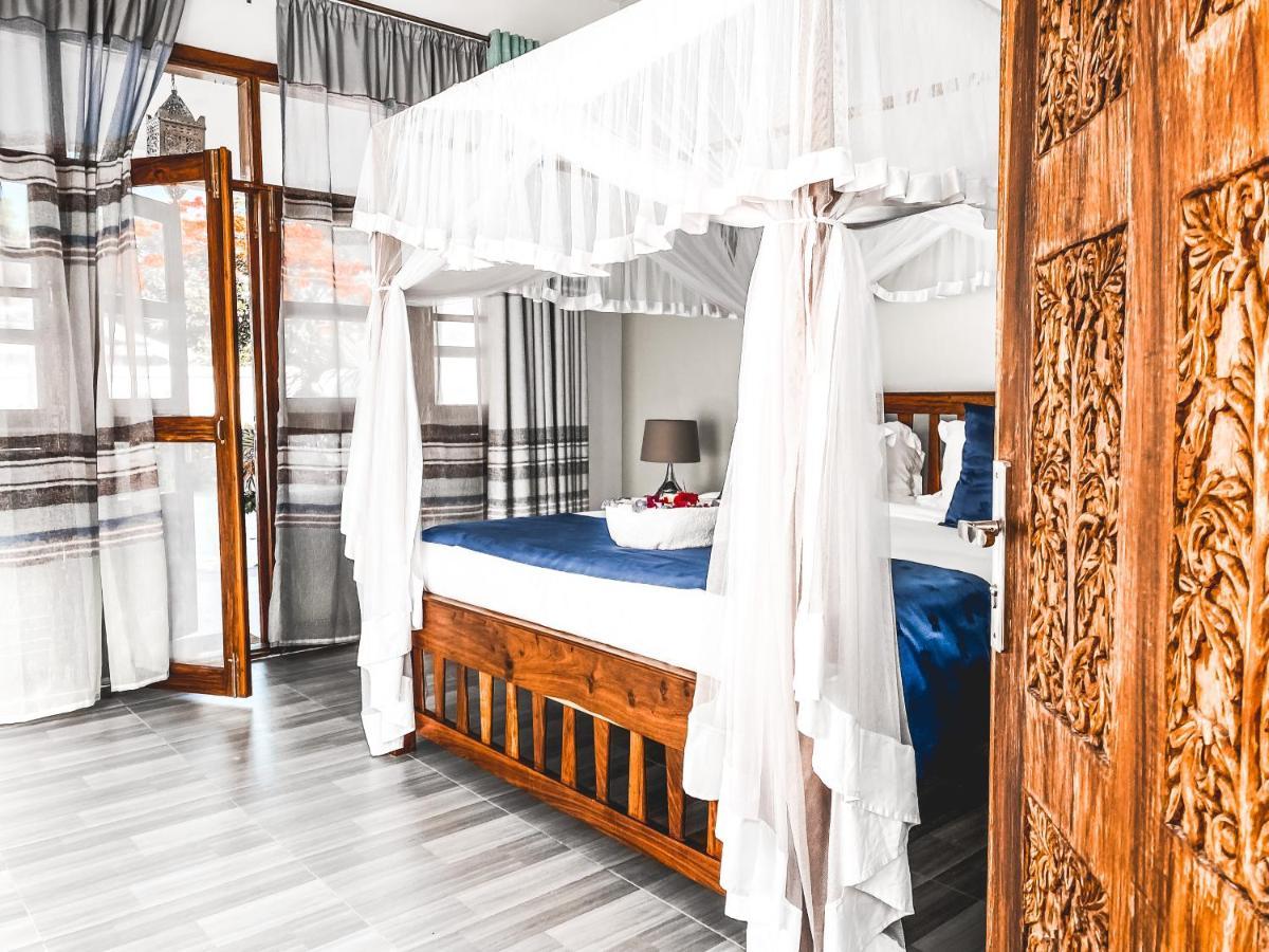 The Golden Blue Luxury Hotel Bwejuu Ngoại thất bức ảnh